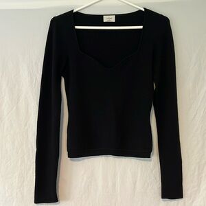 Aritzia Black Wilfred Tuscany Tight Knit Sweetheart Sweater Women’s Size Medium